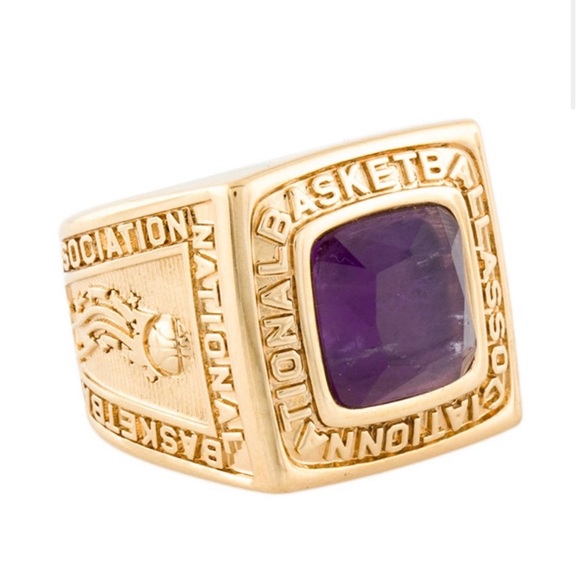 Rare Louis Vuitton Gold tone xNBA collector ring with purple stone!!